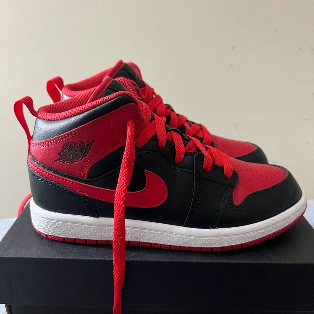Nike Jordan 1 Mid Black and Red Kids' Sneakers Size 1.5Y